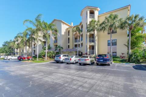 200 Uno Lago Drive #403, Juno Beach FL - photo 7 of 37