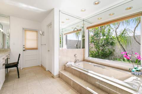 8610 Banyan Way, Tamarac FL - photo 23 of 41