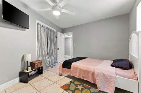 6100 Hayes Street, Hollywood FL - photo 17 of 23