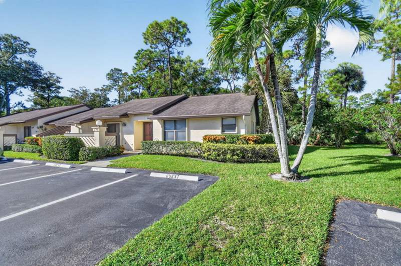 3 bedroom Villa at 174 Sarita Court, Strathmore Gate I Unit Two, Royal Palm Beach — photo 3