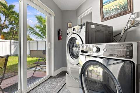 6100 Hayes Street, Hollywood FL - photo 19 of 23