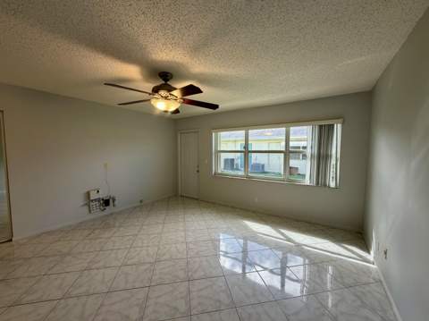 5289 Lakefront Boulevard #C, Delray Beach FL - photo 7 of 20
