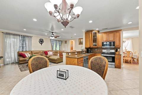 301 Mulberry Grove Road, West Palm Beach FL - photo 15 of 54