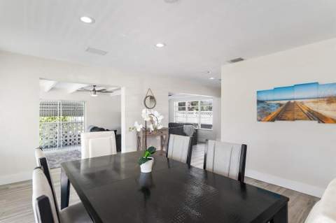 2501 NE 12th Street, Pompano Beach FL - photo 10 of 29
