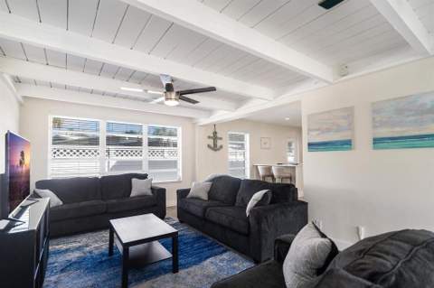 2501 NE 12th Street, Pompano Beach FL - photo 11 of 29