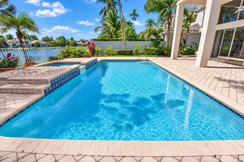 4 bedroom Single Family Residence at 3528 NW Clubside Circle, Clubside At Woodfield Country Club, Boca Raton — photo 3