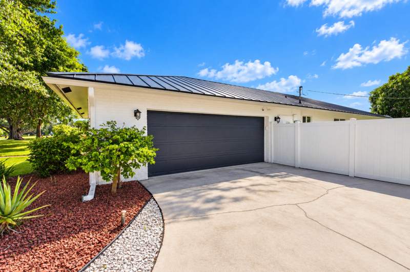 4 bedroom Single Family Residence at 3880 Lowson Boulevard, Sherwood Park, Delray Beach — photo 4