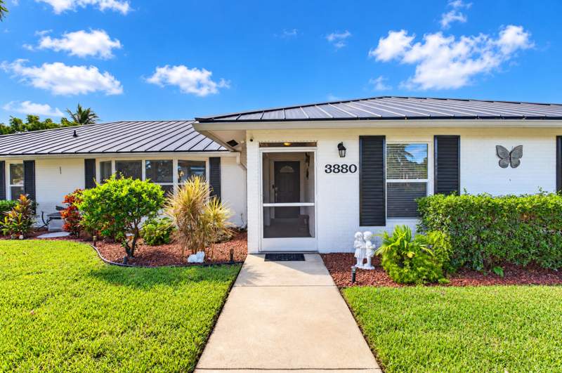 4 bedroom Single Family Residence at 3880 Lowson Boulevard, Sherwood Park, Delray Beach — photo 5