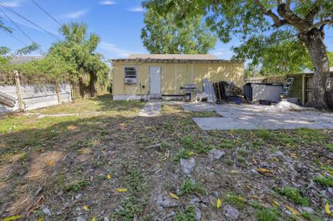 628 58th Street, West Palm Beach FL - photo 20 of 23