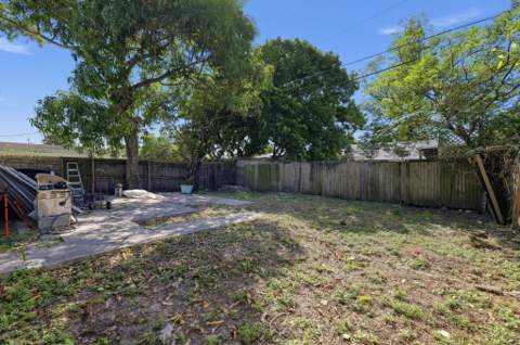 628 58th Street, West Palm Beach FL - photo 19 of 23