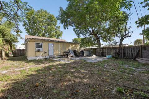 628 58th Street, West Palm Beach FL - photo 22 of 23