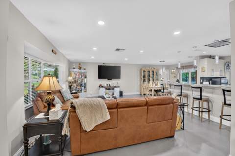 3880 Lowson Boulevard, Delray Beach FL - photo 9 of 63