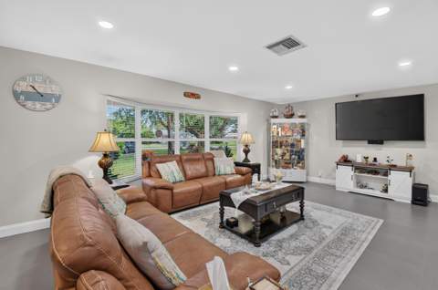 3880 Lowson Boulevard, Delray Beach FL - photo 11 of 63
