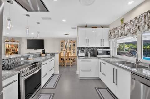 3880 Lowson Boulevard, Delray Beach FL - photo 20 of 63