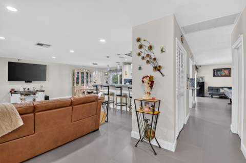 3880 Lowson Boulevard, Delray Beach FL - photo 8 of 63