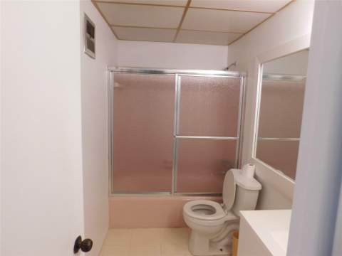 960 Crystal Lake Drive, Pompano Beach FL - photo 16 of 30