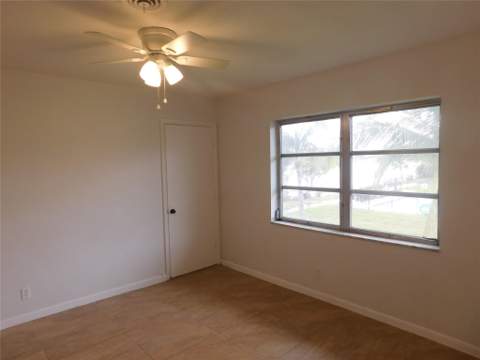 960 Crystal Lake Drive, Pompano Beach FL - photo 22 of 30