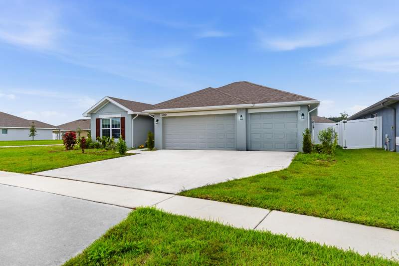 4 bedroom Single Family Residence at 5559 Lugo Street, Waterstone Phase Three, Fort Pierce — photo 2