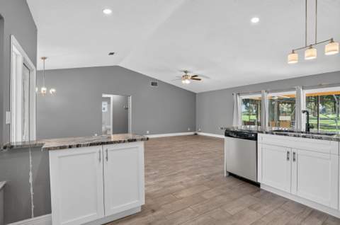 19564 Hampton Drive, Boca Raton FL - photo 14 of 56