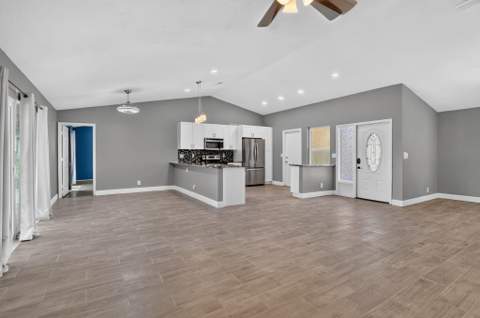 19564 Hampton Drive, Boca Raton FL - photo 9 of 56