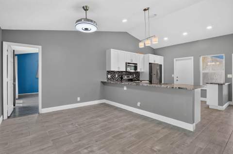 19564 Hampton Drive, Boca Raton FL - photo 18 of 56