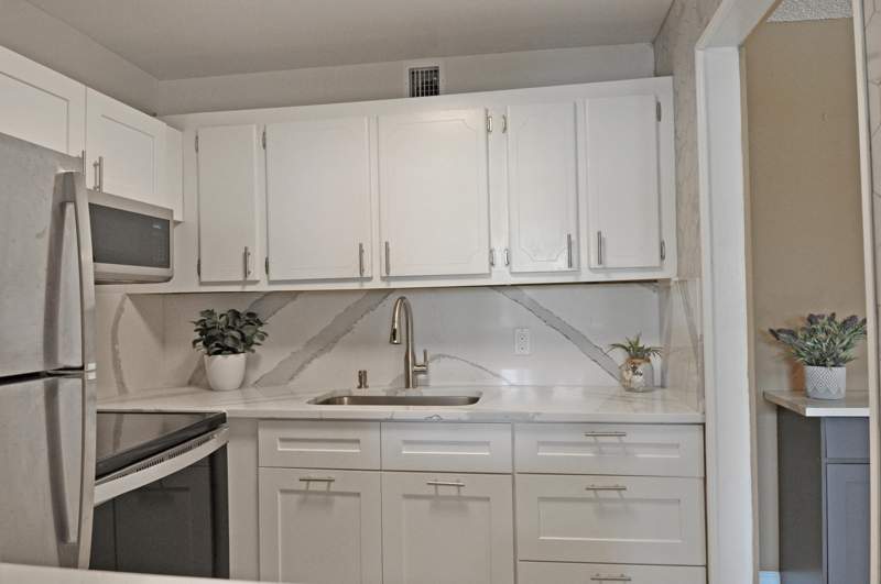 1 bedroom Condominium at 238 Chatham L, Chatham Condos, West Palm Beach — photo 3