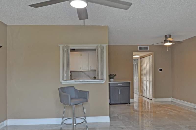 1 bedroom Condominium at 238 Chatham L, Chatham Condos, West Palm Beach — photo 5