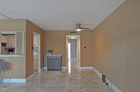 238 Chatham L, West Palm Beach FL - photo 8 of 40