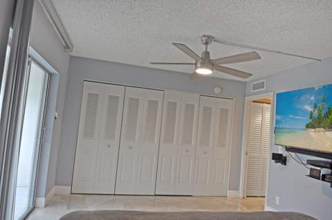 238 Chatham L, West Palm Beach FL - photo 18 of 40