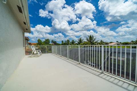 156 Catania Way, Royal Palm Beach FL - photo 16 of 41