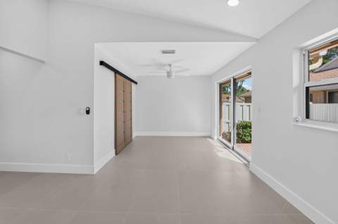 8279 Summerbreeze Lane, Boca Raton FL - photo 6 of 55