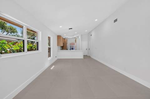 8279 Summerbreeze Lane, Boca Raton FL - photo 8 of 55