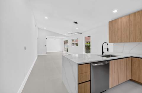 8279 Summerbreeze Lane, Boca Raton FL - photo 14 of 55