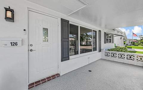 126 NW 14th Street, Boynton Beach FL - photo 8 of 43