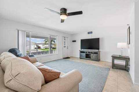 126 NW 14th Street, Boynton Beach FL - photo 10 of 43