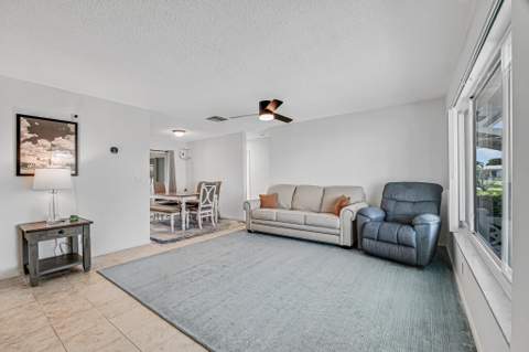 126 NW 14th Street, Boynton Beach FL - photo 11 of 43
