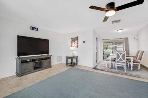 126 NW 14th Street, Boynton Beach FL - photo 12 of 43