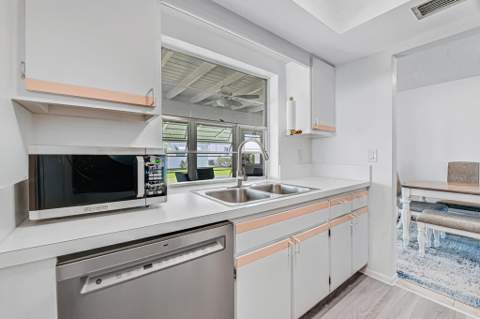 126 NW 14th Street, Boynton Beach FL - photo 19 of 43