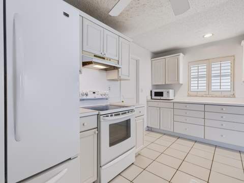 2003 SW Roma Way, Boynton Beach FL - photo 17 of 35