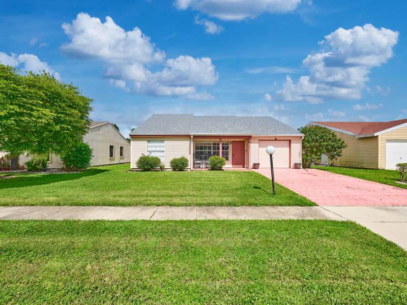 3 bedroom Single Family Residence at 7723 Canal Drive, Countrywood 5, Lake Worth — photo 2