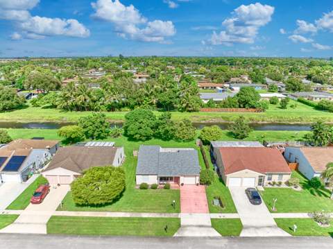 7723 Canal Drive, Lake Worth FL - photo 6 of 68