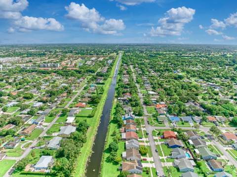 7723 Canal Drive, Lake Worth FL - photo 12 of 68