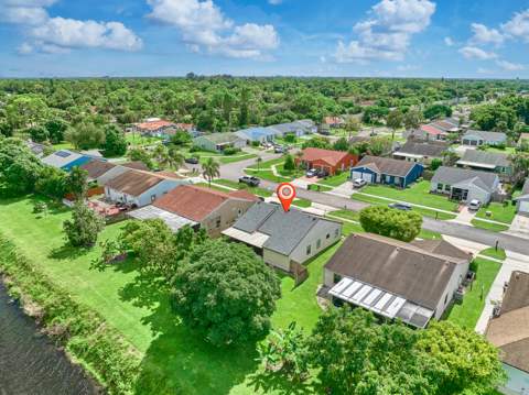 7723 Canal Drive, Lake Worth FL - photo 18 of 68