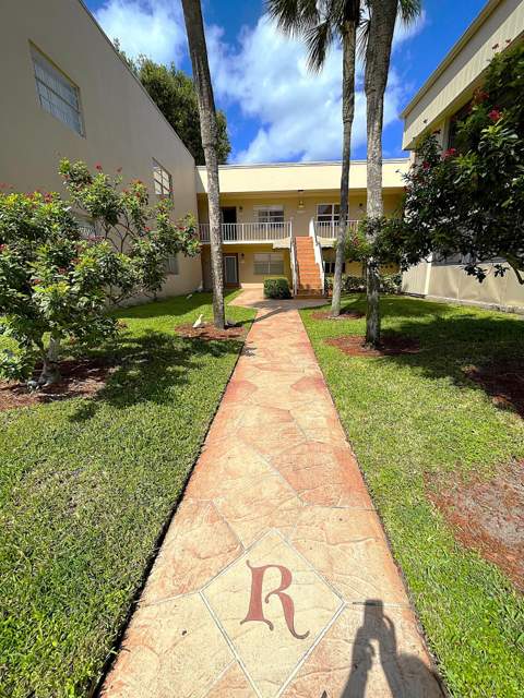 851 Normandy R, Delray Beach FL - photo 24 of 33