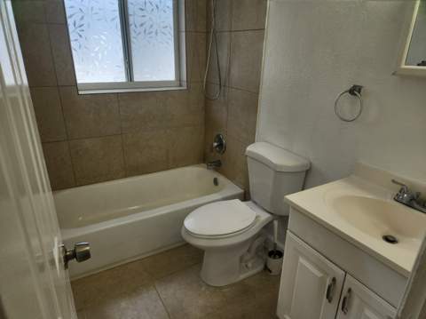 1688 W 10th Street, Riviera Beach FL - photo 12 of 25