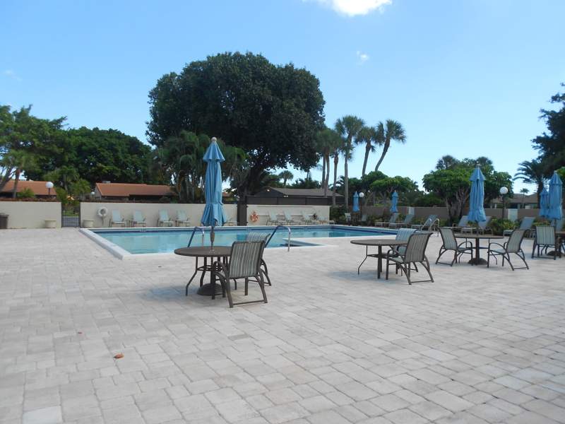 2 bedroom Condominium at 9259 Vista Del Lago #18D, Pines Of Boca Lago Condo, Boca Raton — photo 5