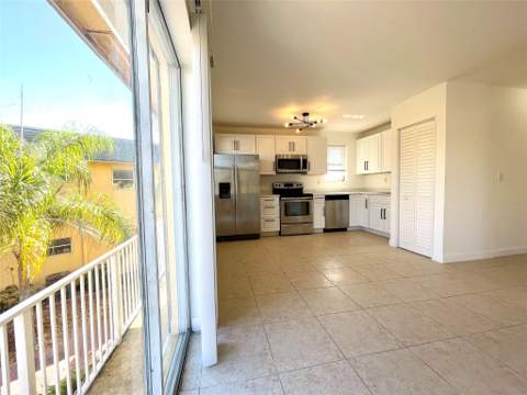 4071 N Dixie Highway #20, Oakland Park FL - photo 11 of 30