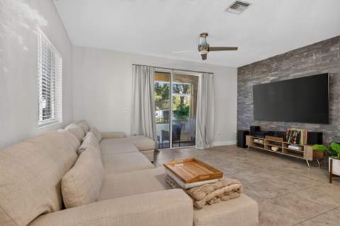 305 NE 47th Place #305, Deerfield Beach FL - photo 15 of 50