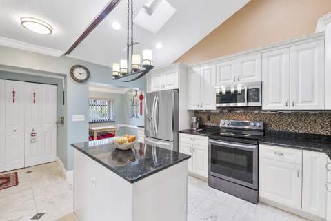7780 NW 79th Avenue #F2, Tamarac FL - photo 7 of 47
