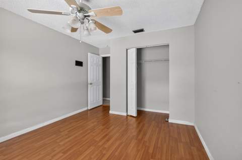 278 Sandpiper Avenue, Royal Palm Beach FL - photo 14 of 36